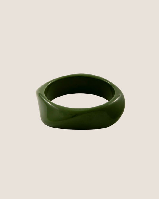 Medium Curvy Green Resin Bangle